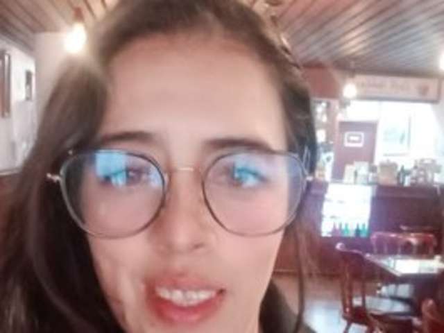 go to chat with Sandyca