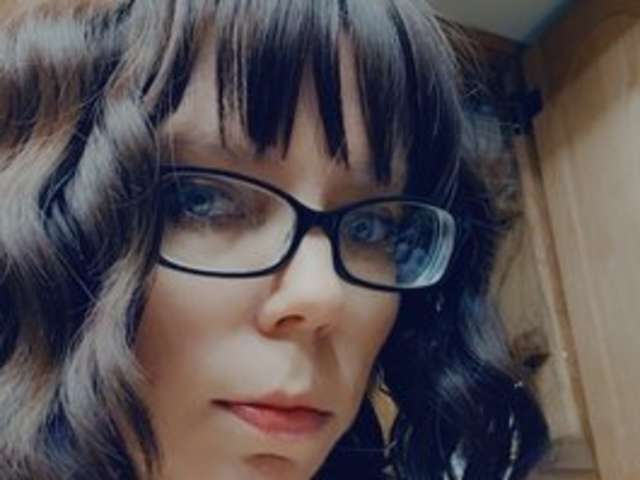 go to chat with SaraDesireXO