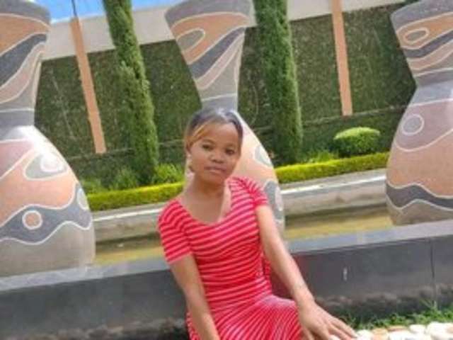 go to chat with Sarah-myah2