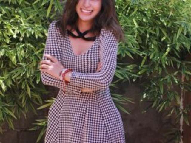 go to chat with Sarah1000000