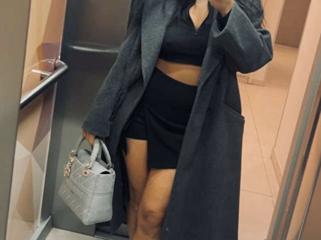 go to chat with Sarahyana