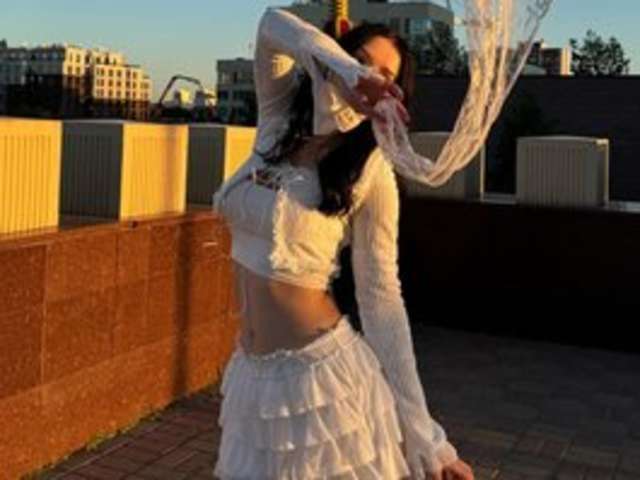 go to chat with Sasha-69-1