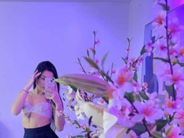 go to chat with Scarlet-lou