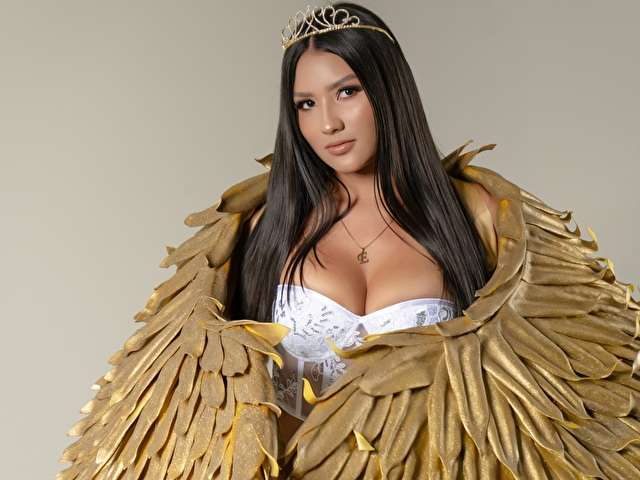 go to chat with ScarlethCrow