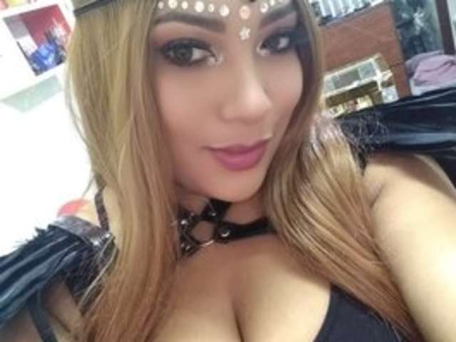 go to chat with ScarlettLowe