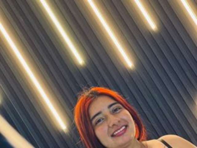 go to chat with Scarlettaviebby