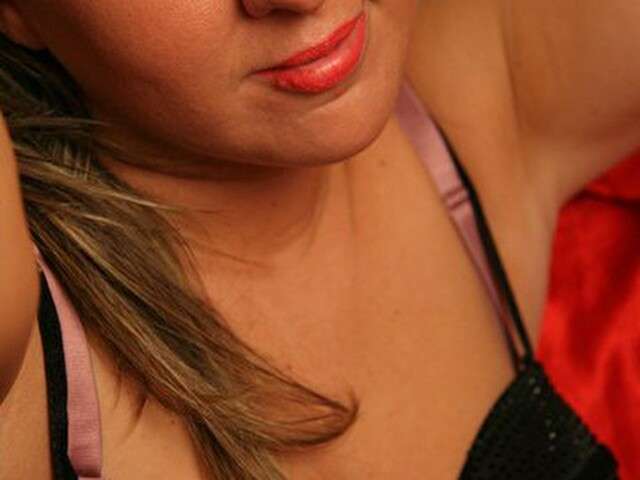 go to chat with SecretDoll