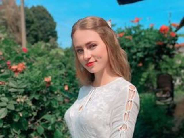 go to chat with SeksiAmina