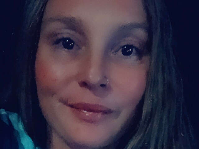 go to chat with Sexbee