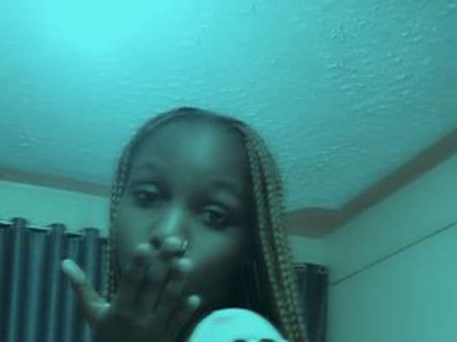 go to chat with Sexy-ilonaa