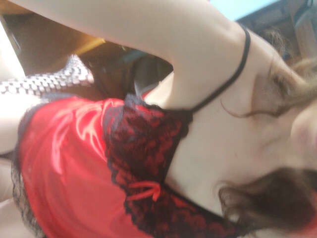 go to chat with SexyRach75