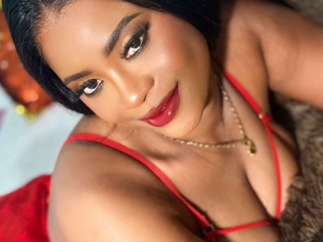 go to chat with SexyRee