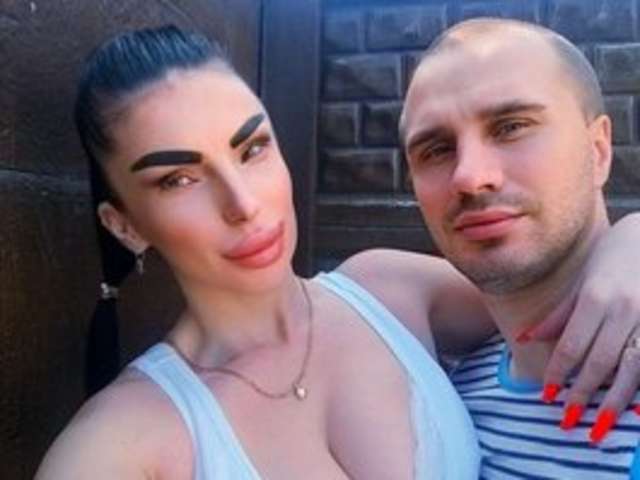 go to chat with Sexyfamily-1