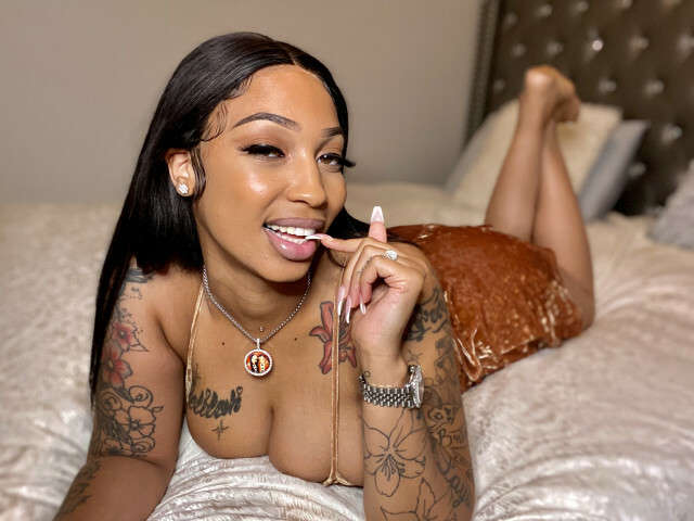 go to chat with Sexylalaa