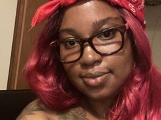go to chat with ShabrimDaModel