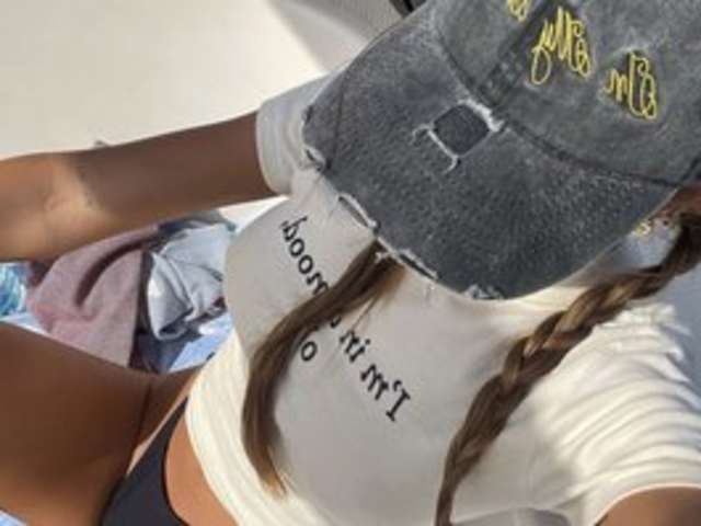 go to chat with Shaima