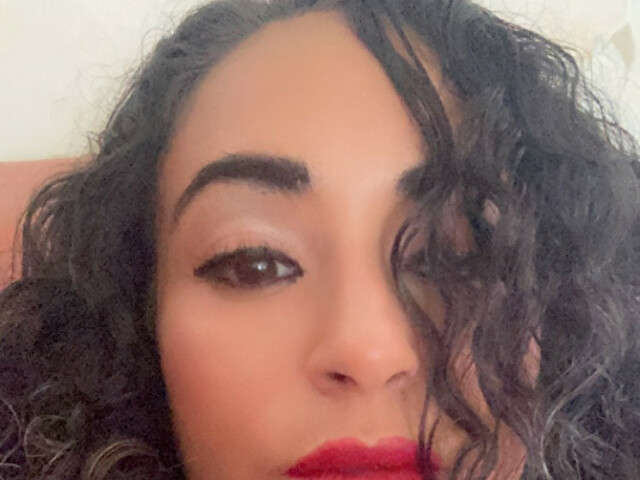 go to chat with Shana89