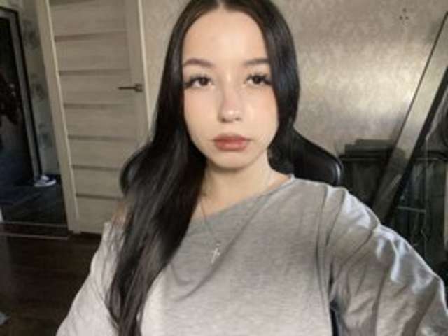 go to chat with ShandraVanderwege