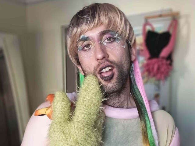 go to chat with SheMantis