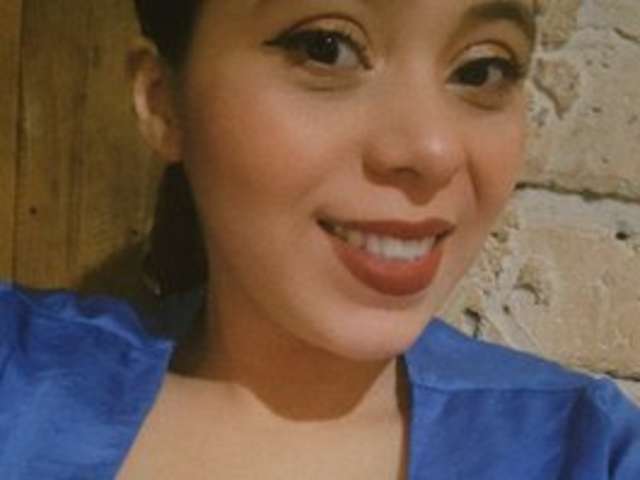 go to chat with Sheflo-21