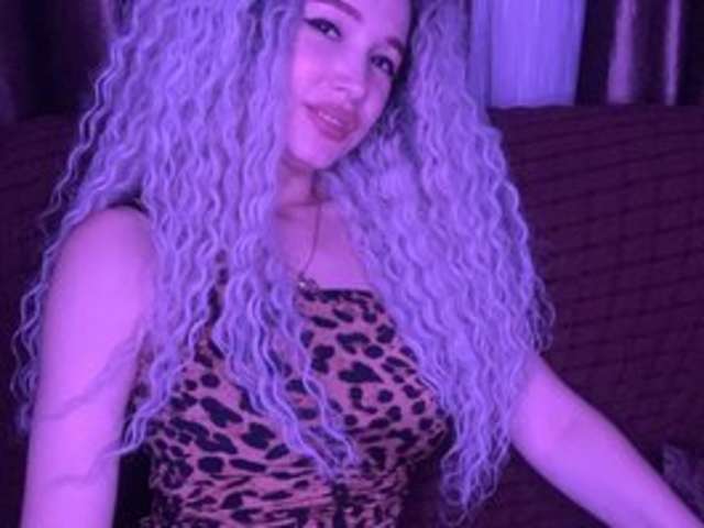 go to chat with Sheila-Lina