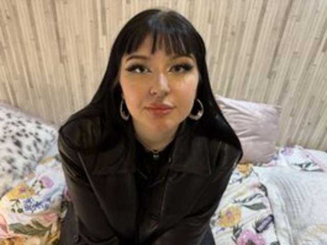 go to chat with ShellyFire