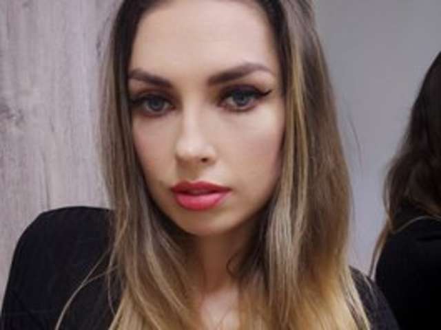 go to chat with SiennaPearl