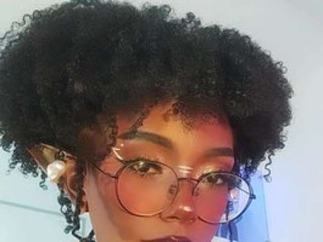 go to chat with Silverosequeen