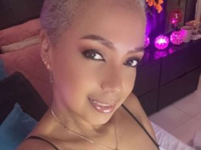 go to chat with Skarqueen75