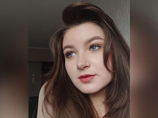 go to chat with SkyLover