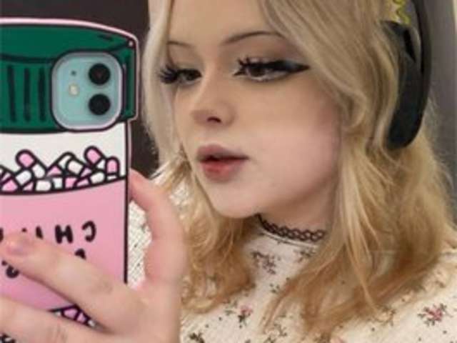 go to chat with SleepyHeadCat