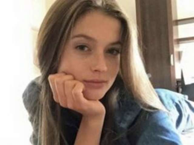 go to chat with Snezhana-5402