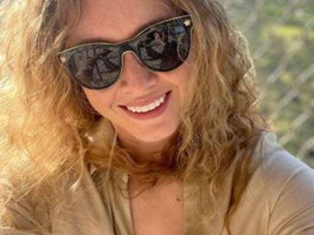 go to chat with Sofia-love1