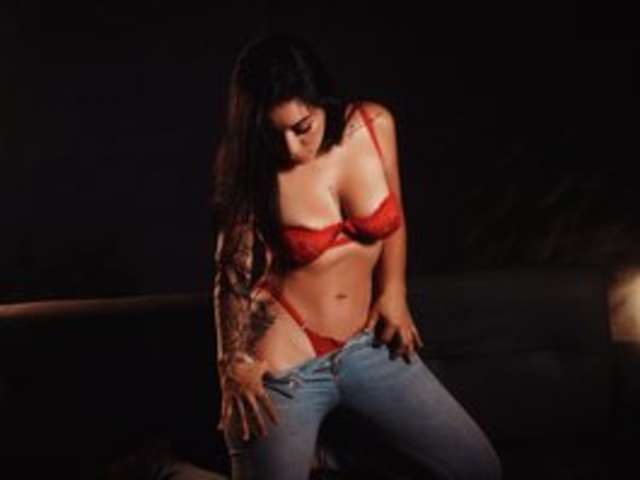 go to chat with Sofia-riveraa
