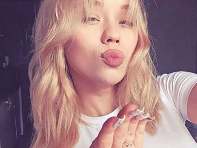go to chat with Sofiaaaa