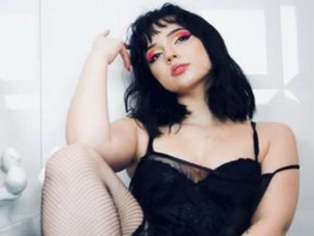 go to chat with Soft-Denise