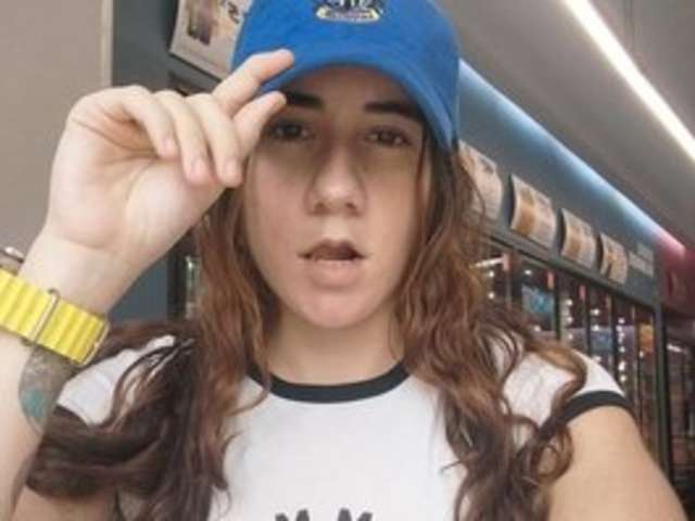 go to chat with SophieWils