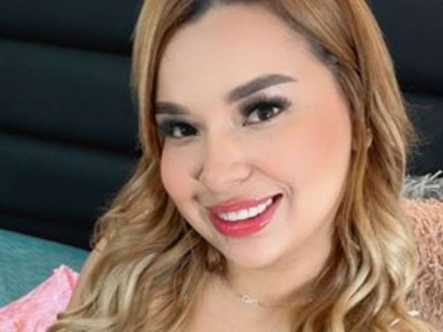 go to chat with Sophiia-Rose