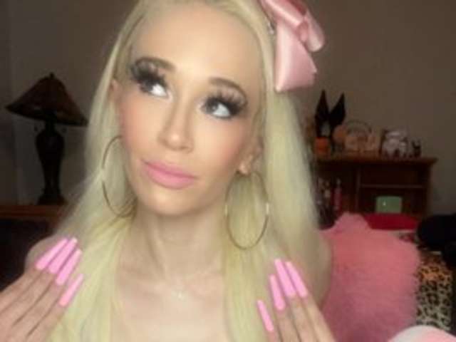 go to chat with SpicyBarbie