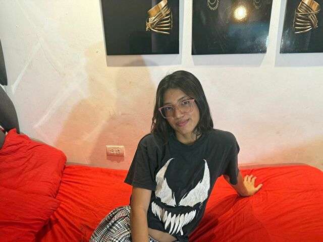 go to chat with Spicycouple