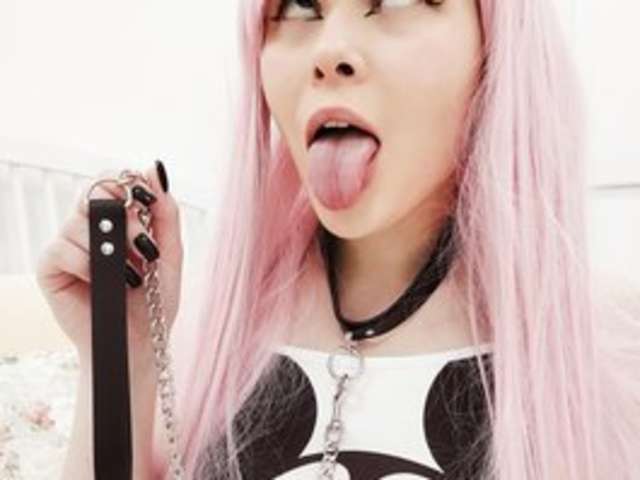 go to chat with StacyLuxxe