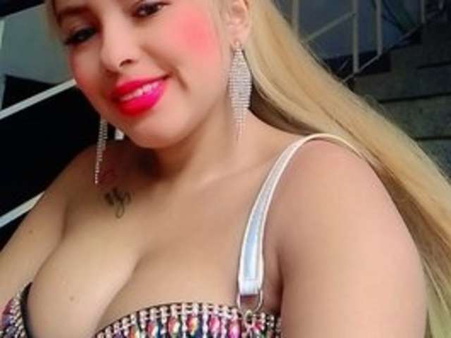 go to chat with Stefany-hot