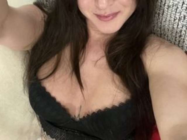 go to chat with StellaAdler