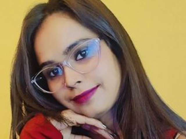 go to chat with Stripiqueen