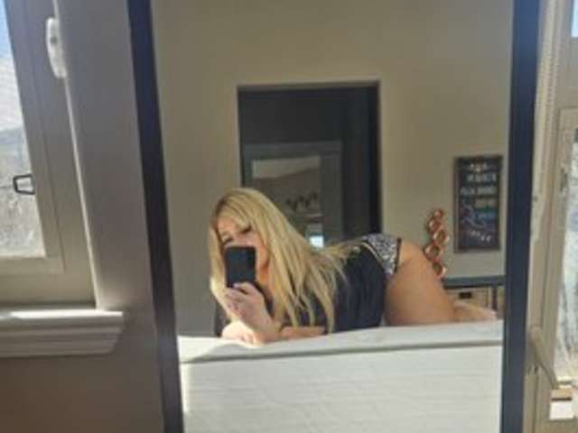 go to chat with Stunnagirl