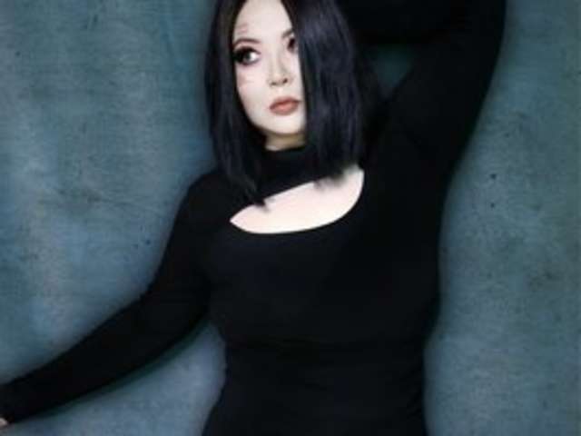 go to chat with SunsetVeronica