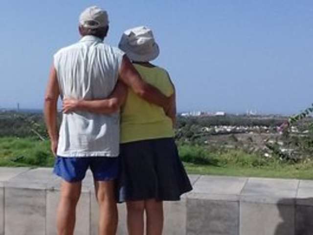 go to chat with Sunshine-Couple