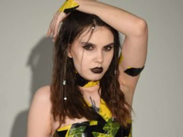 go to chat with SusieMorris