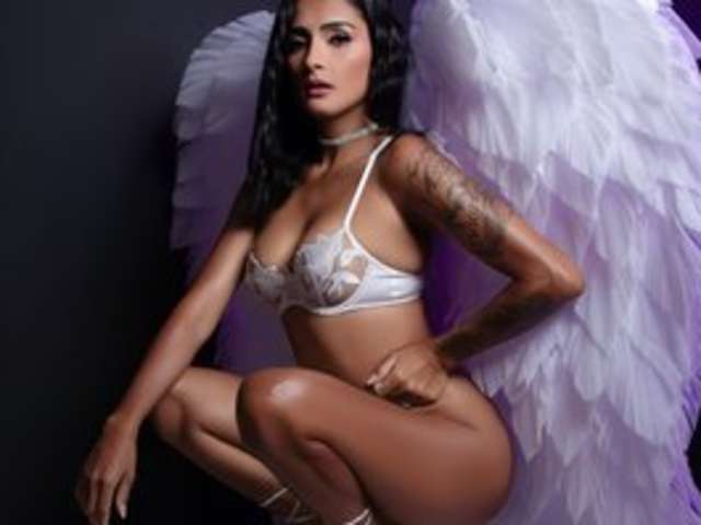 go to chat with SusiePowell