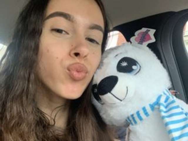 go to chat with Suzi